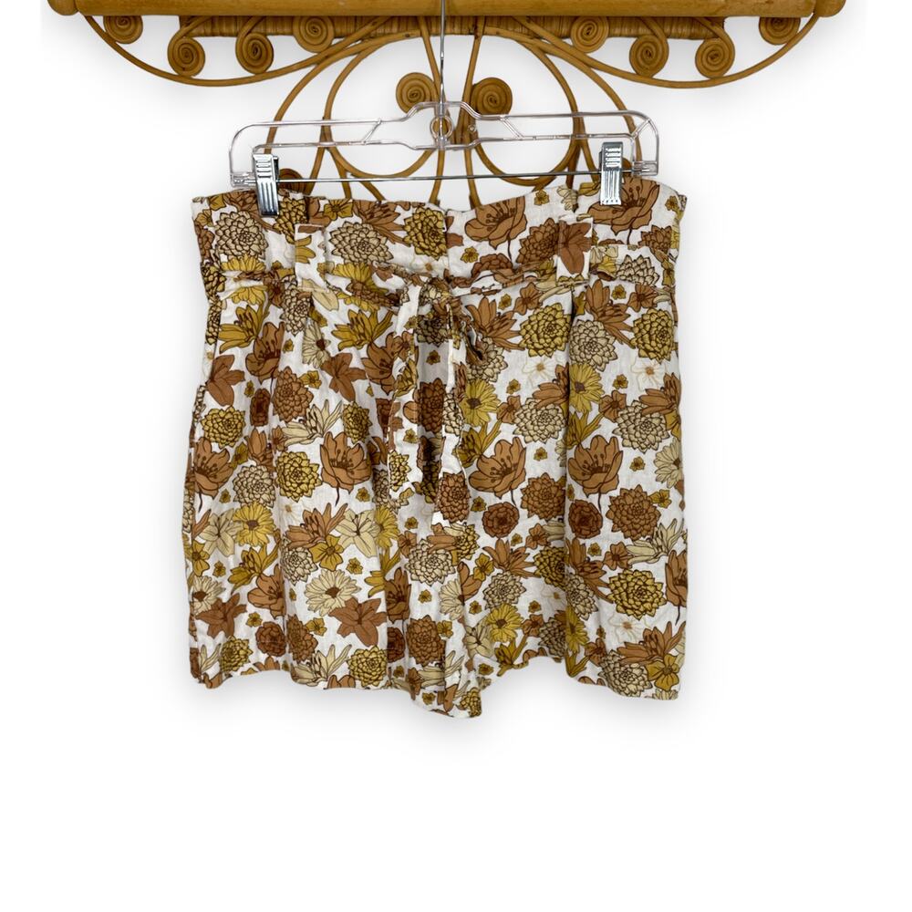 C&C California Floral Linen Blend High Waisted Retro Paperbag waist Shorts 10